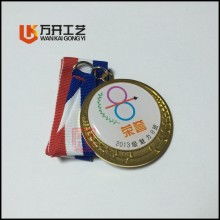 平陽縣宇霄工藝品廠 專業(yè)定制禮品、錢幣冊、紀(jì)念章與辦公用品