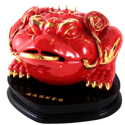 中國紅瓷 招財進寶三足金蟾擺件的藝術與寓意